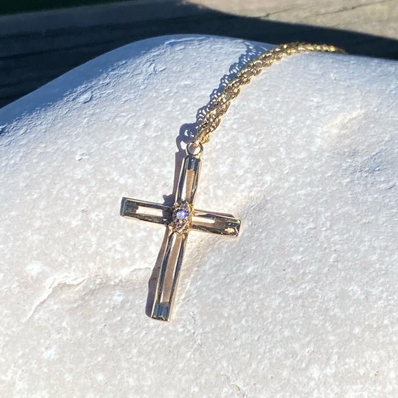 14k Gold Filled Cross necklace w/ genuine Diamond accent - Picture 5 of 10